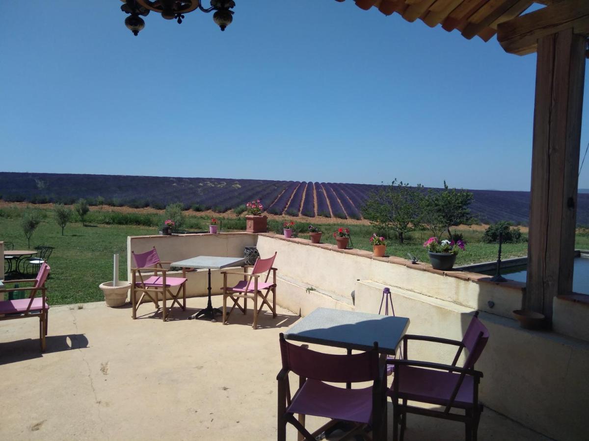 Chambre A La Ferme Au Milieu Des Lavandes Valensole Bagian luar foto