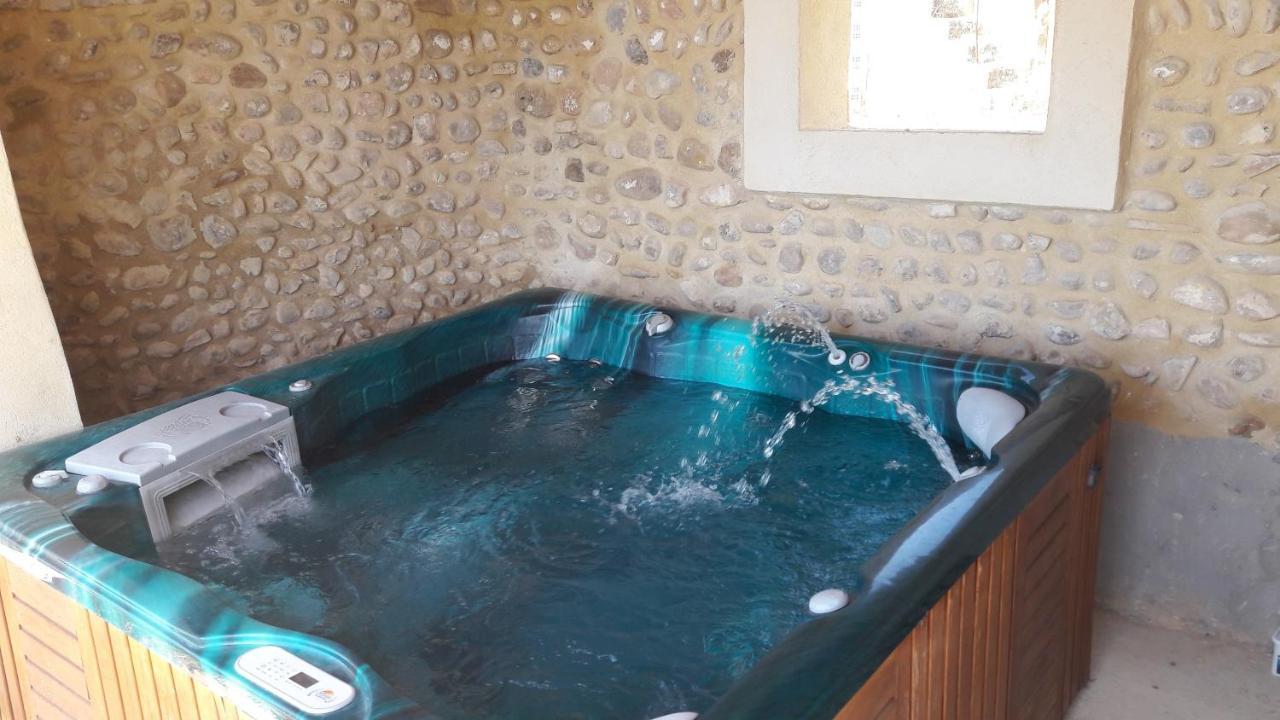 Chambre A La Ferme Au Milieu Des Lavandes Valensole Bagian luar foto